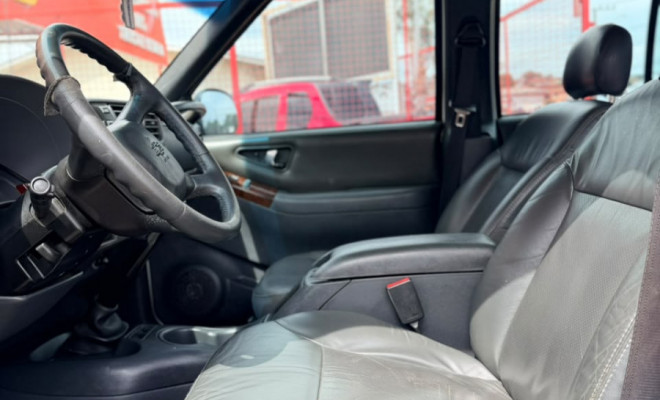 GM - Chevrolet S10 Blazer Executive 2.8 4x4 TDI Diesel 2009 Diesel-8