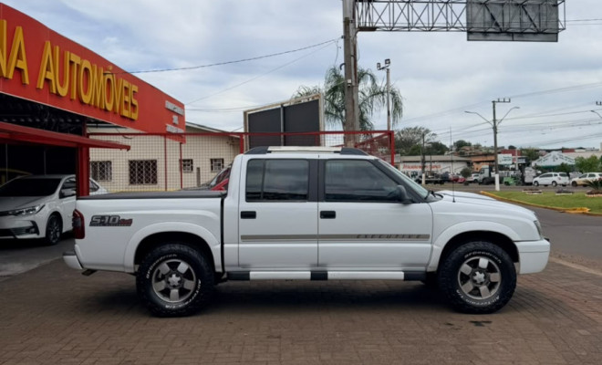 GM - Chevrolet S10 Blazer Executive 2.8 4x4 TDI Diesel 2009 Diesel-4