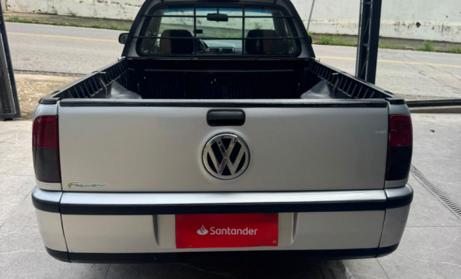 VW - VolksWagen Saveiro FUN 1.8 99cv/ City e S.Surf  1.6 2001 Gasolina-4