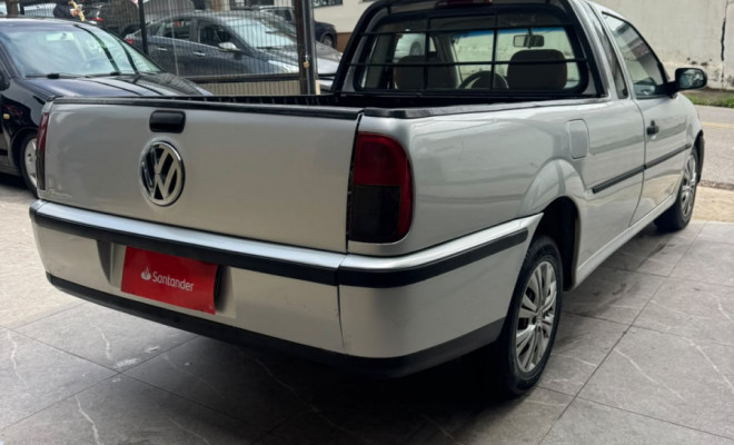 VW - VolksWagen Saveiro FUN 1.8 99cv/ City e S.Surf  1.6 2001 Gasolina-2
