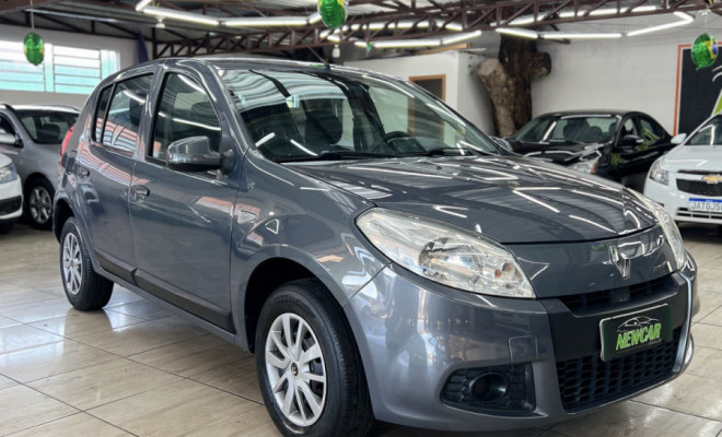 Renault SANDERO Expression Hi-Flex 1.0 16V 5p 2012 Flex
