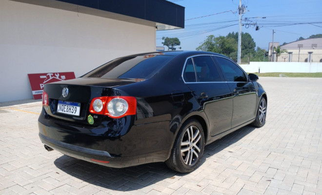 VW - VolksWagen JETTA 2.5 20V 150/170cv Tiptronic 2010 Gasolina-1