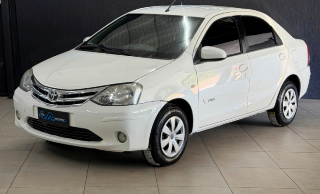 Toyota ETIOS XLS Sedan 1.5 Flex 16V 4p Mec. 2014 Flex