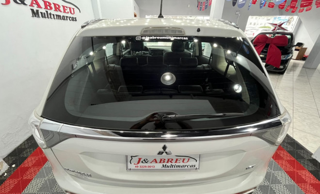 Mitsubishi OUTLANDER 3.0/ GT 3.0 V6 Aut. 2014 Gás-3