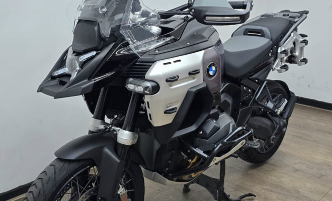 BMW R 1300 GS Adventure Triple Black ASA 2026 Gasolina-2