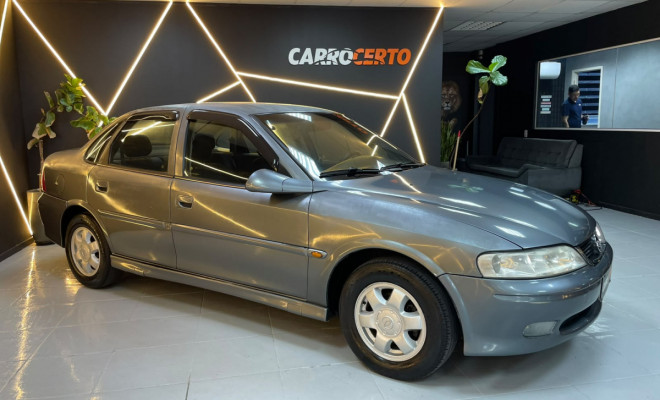 GM - Chevrolet Vectra GLS/Expres.2.2 2001 Gasolina  OPORTUNIDADE 100% FINANCIADO-0
