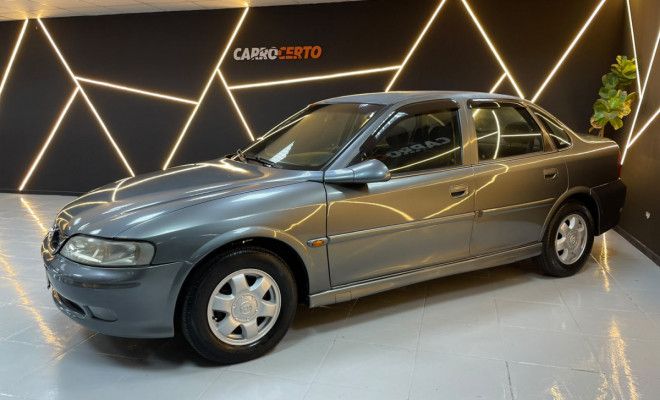 GM - Chevrolet Vectra GLS/Expres.2.2 2001 Gasolina  OPORTUNIDADE 100% FINANCIADO-1