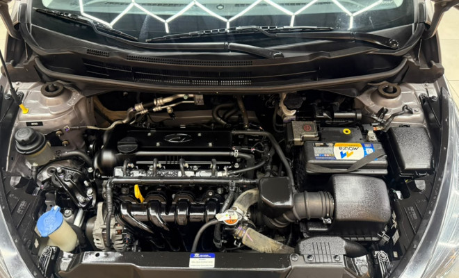 Hyundai HB20 C.Style/C.Plus 1.6 Flex 16V Aut. 2016-13