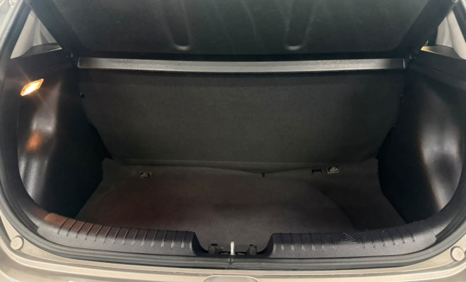 Hyundai HB20 C.Style/C.Plus 1.6 Flex 16V Aut. 2016-14