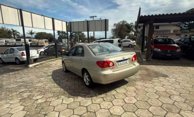 Toyota Corolla XEi 1.8/1.8 16V Mec. 2003 Gasolina-3