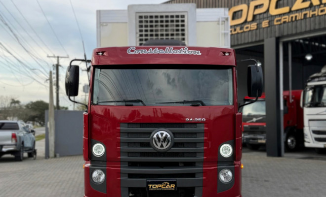VOLKSWAGEN 24-250 E Constellation 3-Eixos 2p (diese 2009 Diesel-0