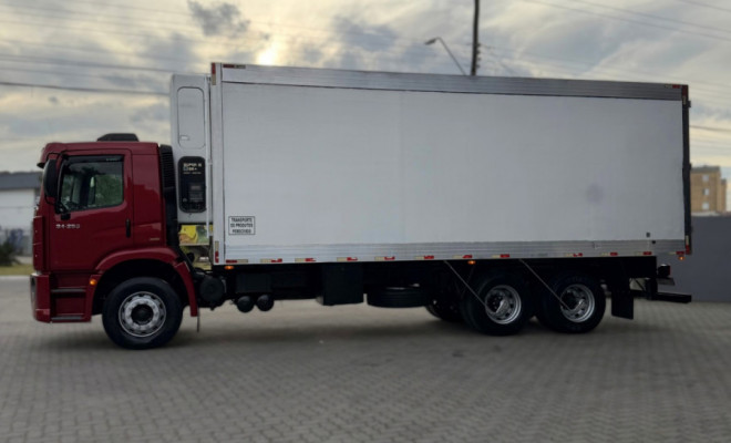 VOLKSWAGEN 24-250 E Constellation 3-Eixos 2p (diese 2009 Diesel-2