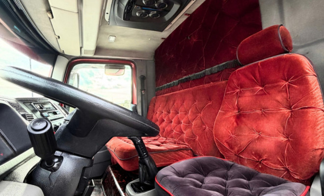 VOLKSWAGEN 24-250 E Constellation 3-Eixos 2p (diese 2009 Diesel-13