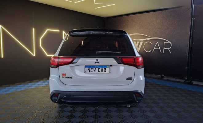 Mitsubishi OUTLANDER 2.2 165cv Diesel Aut. 2016 Diesel-3