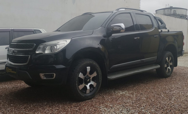 GM - Chevrolet S10 Pick-Up LTZ 2.8 TDI 4x2 CD Dies.Aut 2013 Diesel