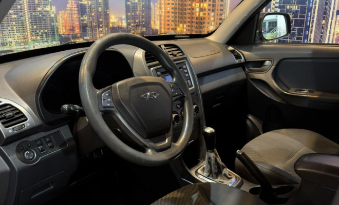 Caoa Chery/Chery Tiggo 2.0 16V Mec. 5p 2014 Gasolina-8