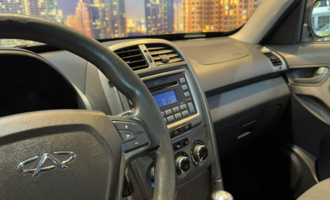 Caoa Chery/Chery Tiggo 2.0 16V Mec. 5p 2014 Gasolina-7