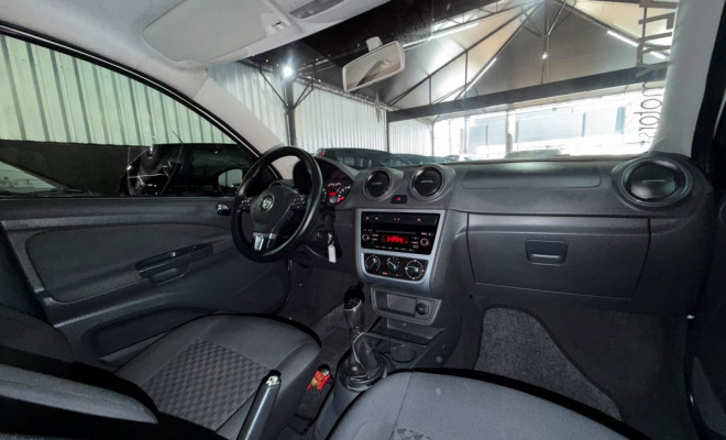 VW - VolksWagen VOYAGE COMF/Highli. 1.6 T.Flex 8V 4p 2016 Flex-8