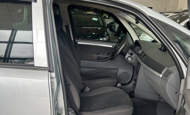 GM - Chevrolet Meriva Prem.EASYTRONIC 1.8 FlexPower 5p 2010 Flex-5