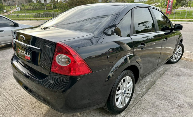 Ford Focus Sedan 2.0 Flex - 2013-2