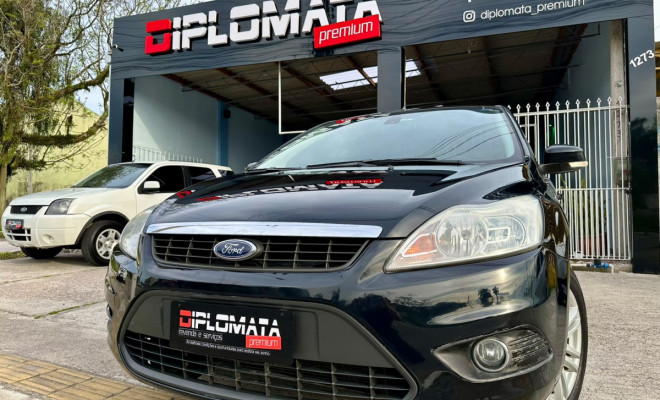 Ford Focus Sedan 2.0 Flex - 2013