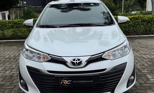 Toyota YARIS XS Connect Sedan 1.5 Flex 16V Aut. 2022-0