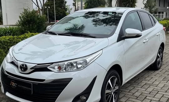Toyota YARIS XS Connect Sedan 1.5 Flex 16V Aut. 2022-14