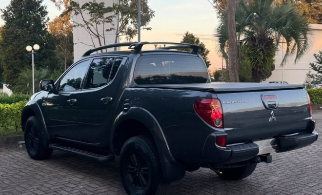 Mitsubishi L200 Triton HPE 3.5 CD V6 24V Flex Aut. 2017 Flex-2
