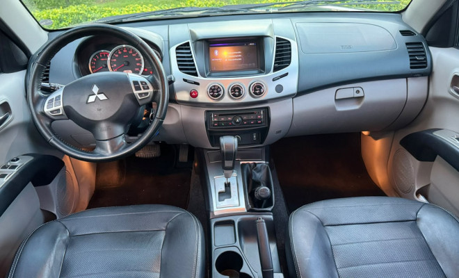 Mitsubishi L200 Triton HPE 3.5 CD V6 24V Flex Aut. 2017 Flex-7