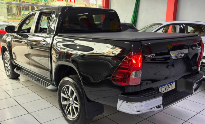 Toyota Hilux CD SRV 4x4 2.8 TDI Aut. 2020-3