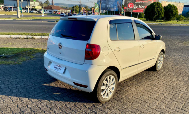 VW - Fox 1.0 i-Trend - 2014-1