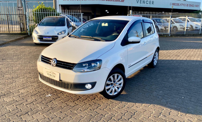 VW - Fox 1.0 i-Trend - 2014