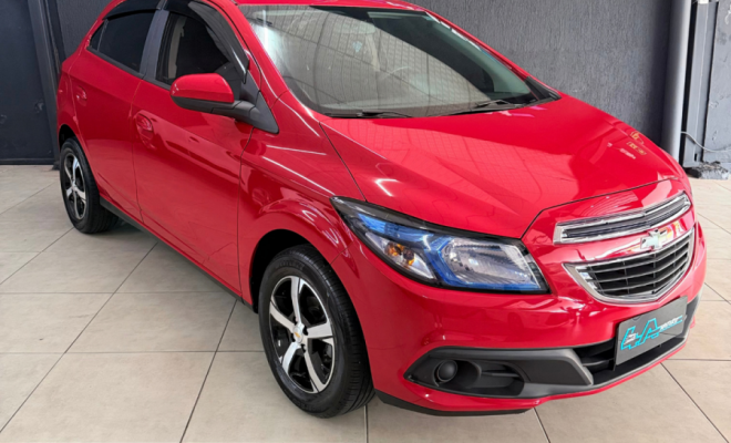 GM - Chevrolet ONIX HATCH LT 1.4 8V FlexPower 5p Mec. 2013 Flex-1