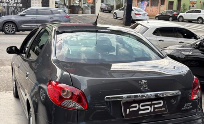 Peugeot 207 Sedan Passion XR 1.4 Flex 8V 4p 2012 Flex-1
