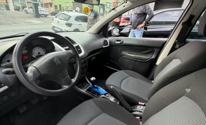 Peugeot 207 Sedan Passion XR 1.4 Flex 8V 4p 2012 Flex-2