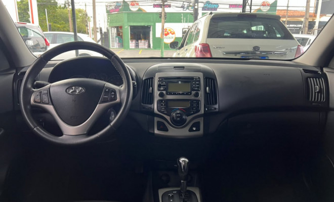 Hyundai i30 2.0 16V 145cv 5p Aut. 2011 Gasolina-6