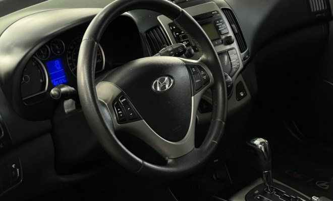Hyundai i30 2.0 16V 145cv 5p Aut. 2011 Gasolina-3