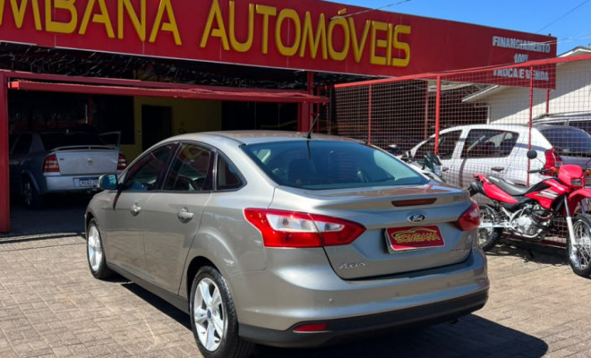 Ford Focus Sedan 2.0 16V/2.0 16V Flex 4p Aut. 2014 Flex-1
