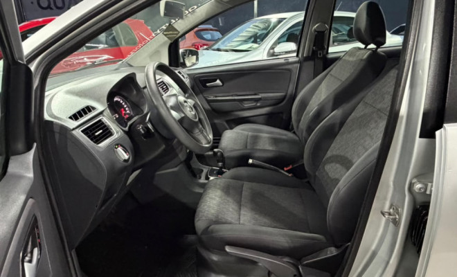 VW - VolksWagen Fox PRIME/Hghi. IMOTION 1.6 T.Flex 8V 5p 2014 Flex-9