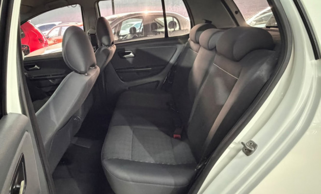 VW - VolksWagen Fox Comfortline 1.6 Flex 8V 5p 2015 Flex-10