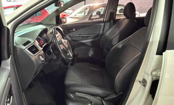 VW - VolksWagen Fox Comfortline 1.6 Flex 8V 5p 2015 Flex-9