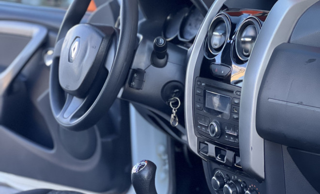 Renault DUSTER Expression 1.6 Hi-Flex 16V Mec. 2017 Flex-10