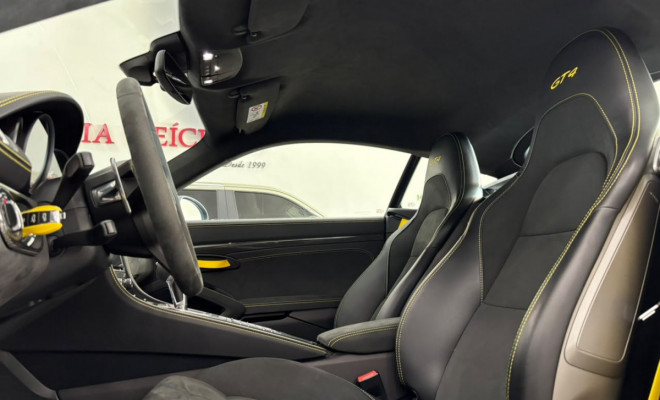 Porsche 718 Cayman GT4 4.0 420cv 2023 Gasolina-7