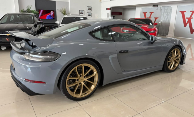 Porsche 718 Cayman GT4 4.0 420cv 2023 Gasolina-2