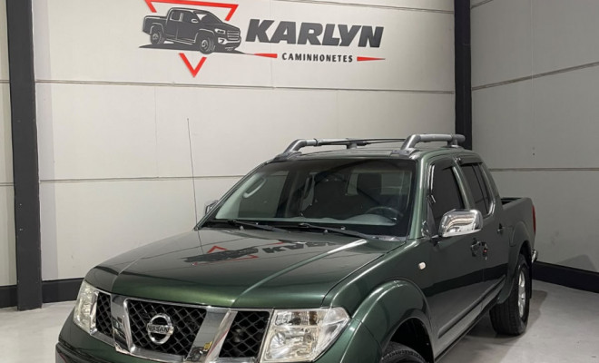 Nissan Frontier LE CD 4x4 2.5 TB Diesel Mec. 2010 Diesel-0