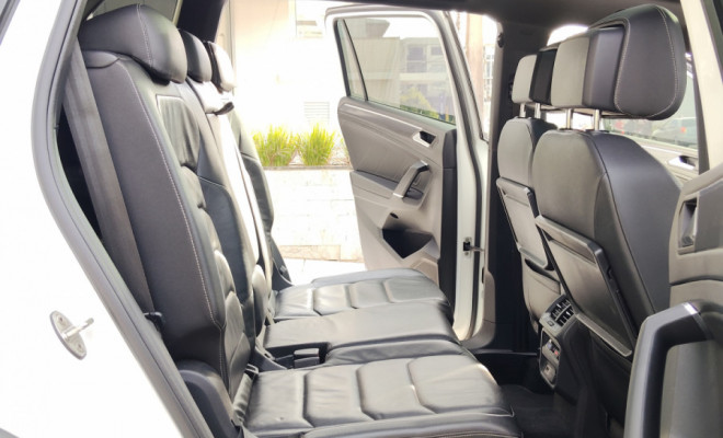 VW - VolksWagen TIGUAN Allspac R-Line 350 TSI 2.0 4x4 2019 Flex-11