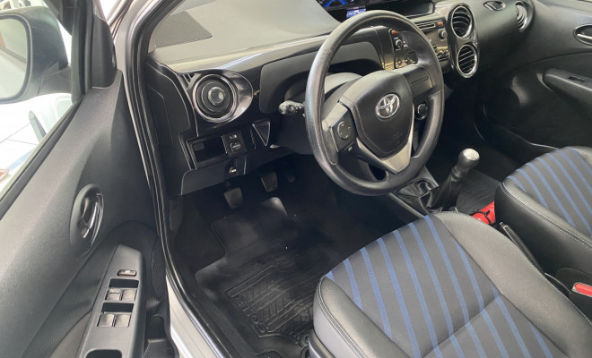 Toyota ETIOS XS Sedan 1.5 Flex Mec 2015-5