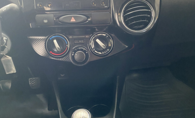Toyota ETIOS XS Sedan 1.5 Flex Mec 2015-13