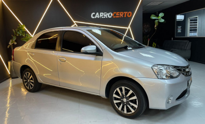 Toyota ETIOS PLATINUM 1.5 Mec. 2016 Flex   ótimo estado de conservação-0