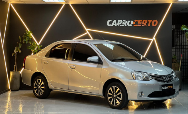 Toyota ETIOS PLATINUM 1.5 Mec. 2016 Flex   ótimo estado de conservação